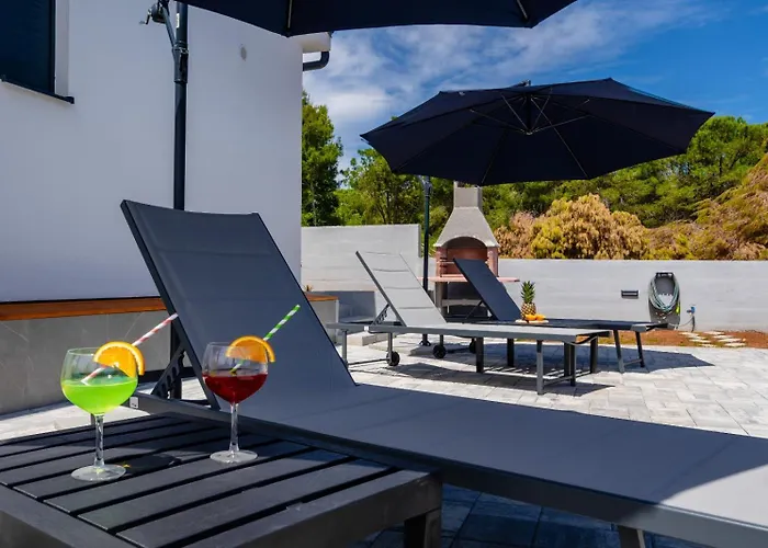 New! In With Private Pool - Ta Leut Agency Vir