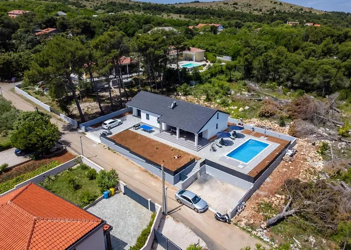 New! In With Private Pool - Ta Leut Agency * Vir