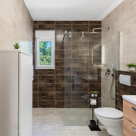 New! In With Private Pool - Ta Leut Agency * Vir