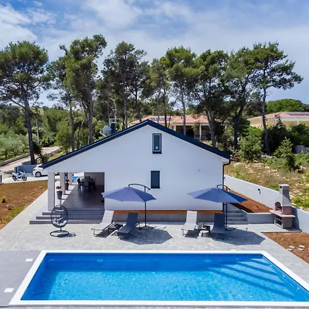 New! In With Private Pool - Ta Leut Agency