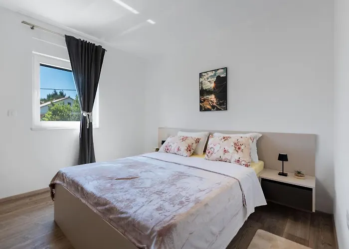 Villa New! In With Private Pool - Ta Leut Agency Vir