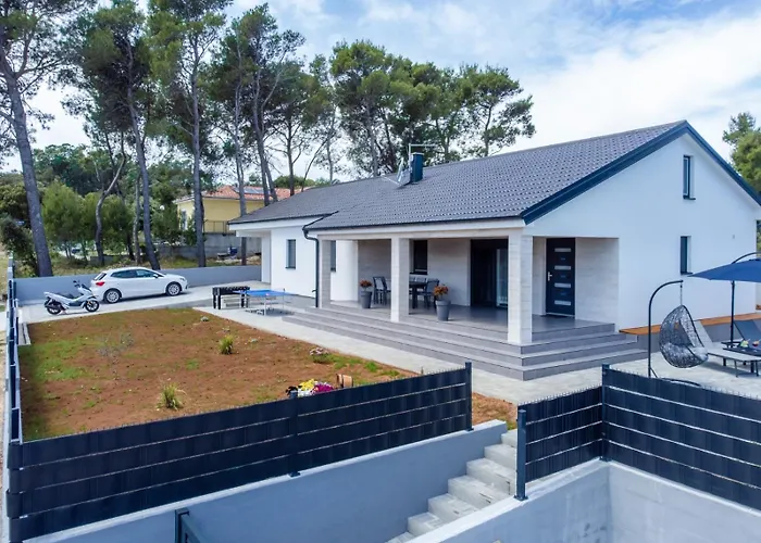 Villa New! In With Private Pool - Ta Leut Agency *